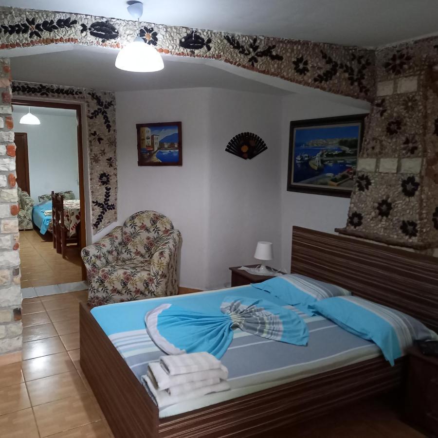 Mustafaraj Appartement *